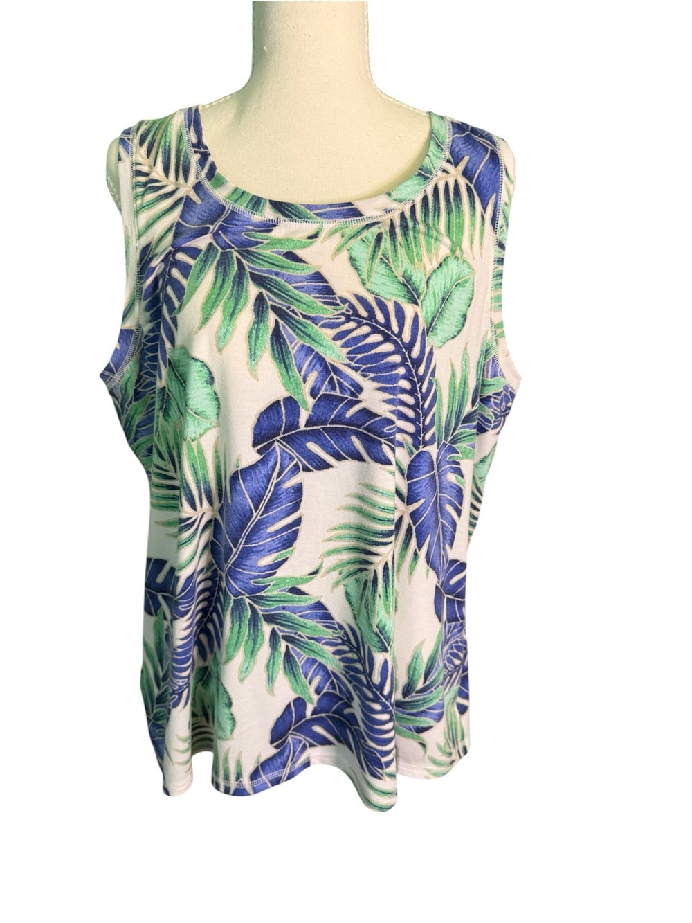 Tommy Bahama Blue & Green Tropical Leaf Island Zone Tank L